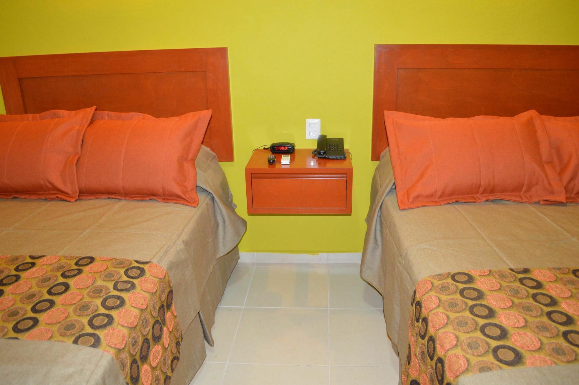 Concierge Plaza La Villa Colima Exterior photo