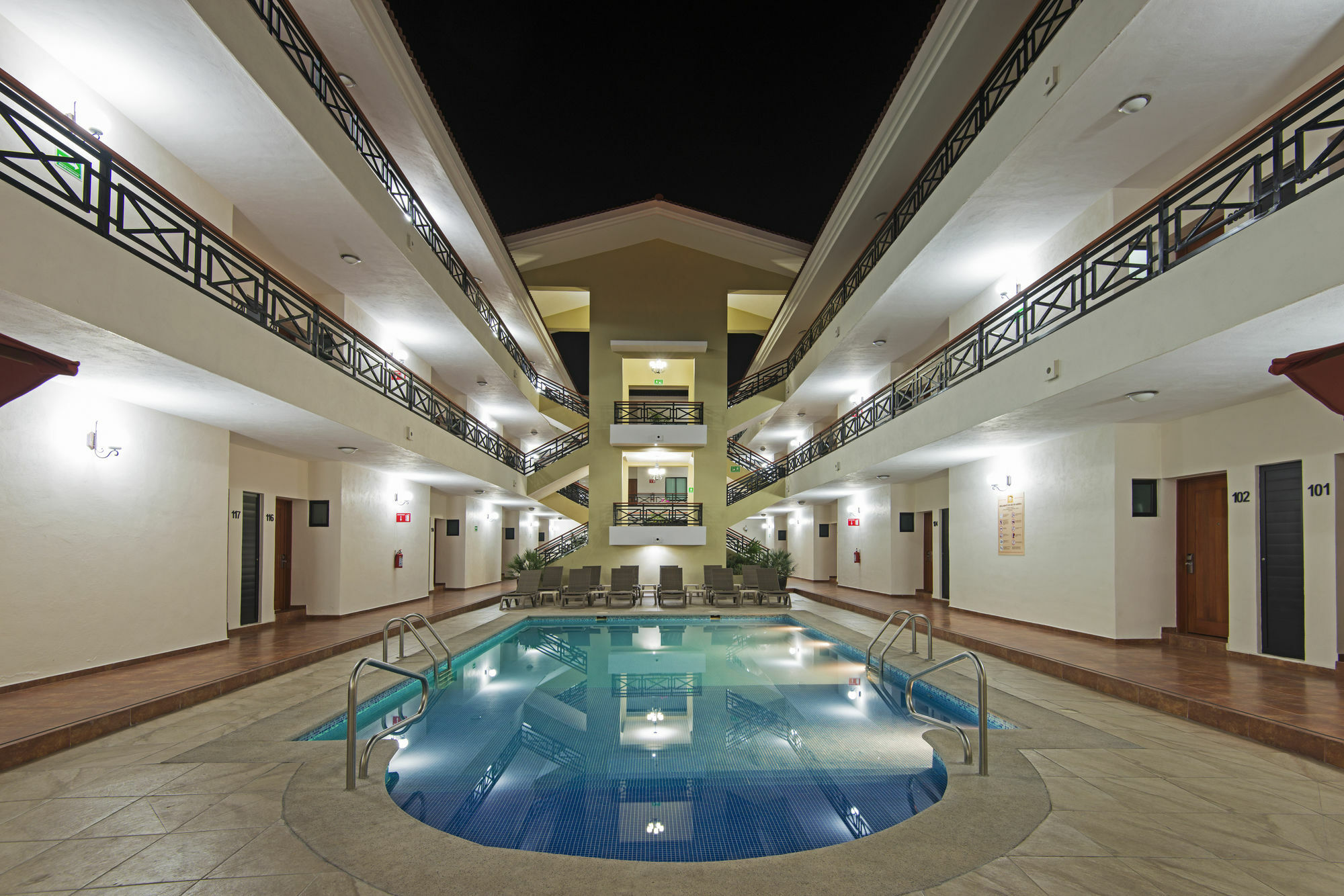 Concierge Plaza La Villa Colima Exterior photo